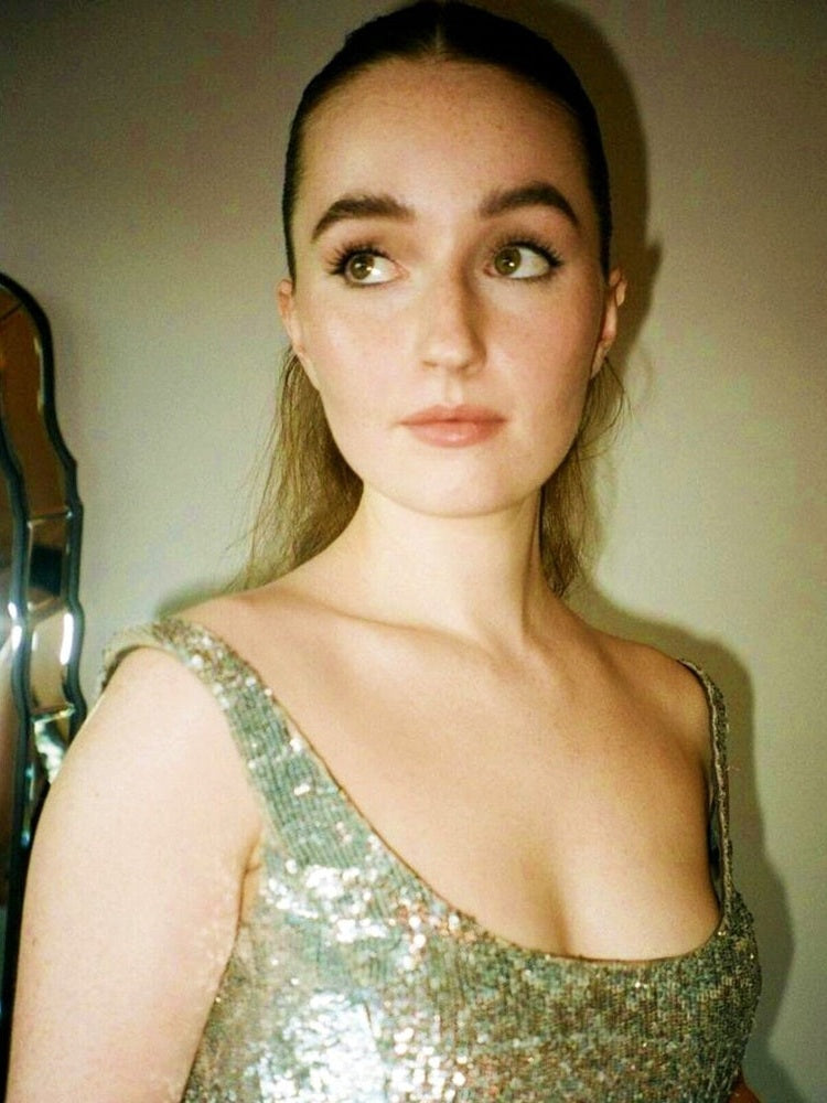 Kaitlyn Dever 8.5 x 11 Candid Color Photograph Art Print Photo Picture Collectibles:Photographic Images:Photographs Style Your Walls